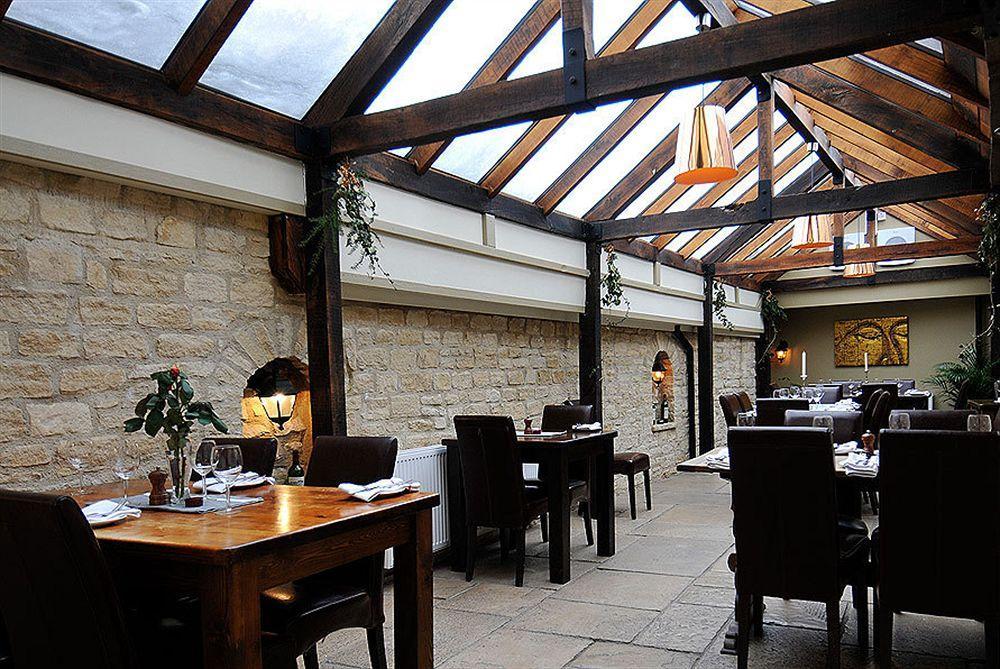 The Chequers Inn Cassington Exterior photo