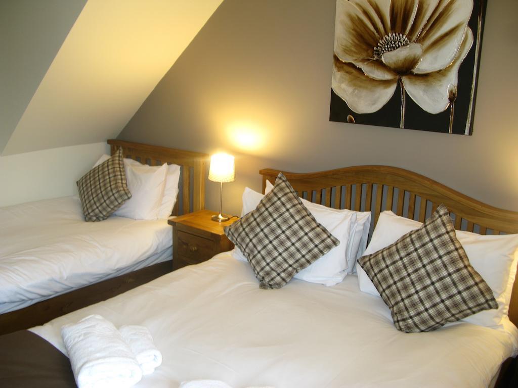 The Chequers Inn Cassington Exterior photo